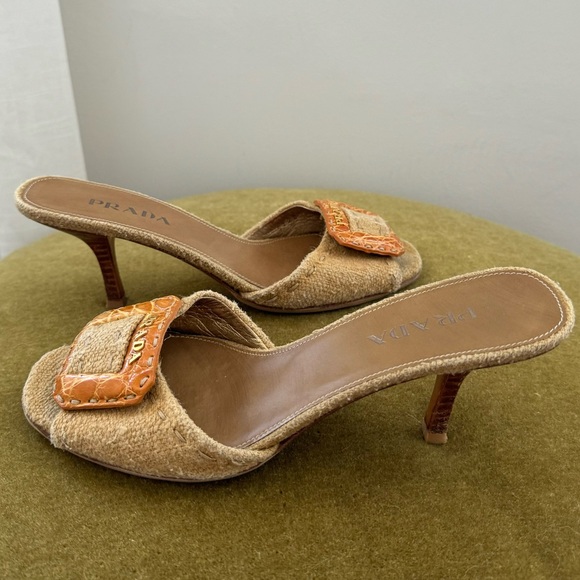 Vintage tweed Prada buckle heels sz 36 - Picture 4 of 10